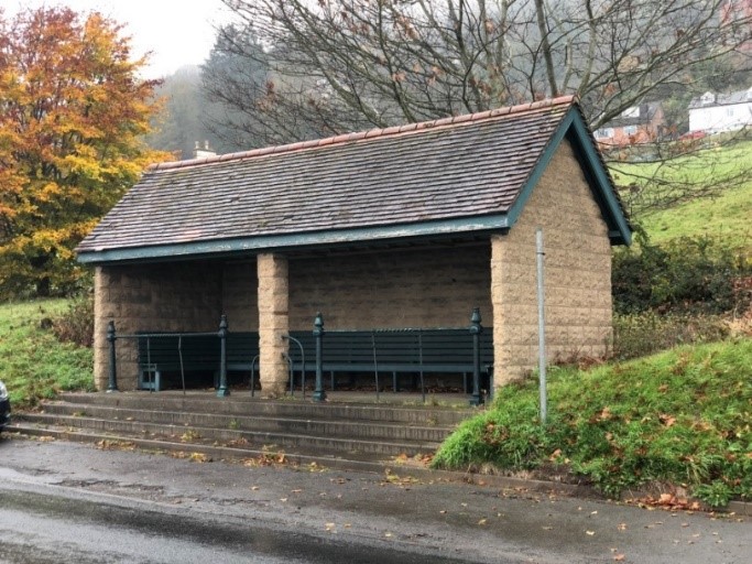 bus shelter in Malvern