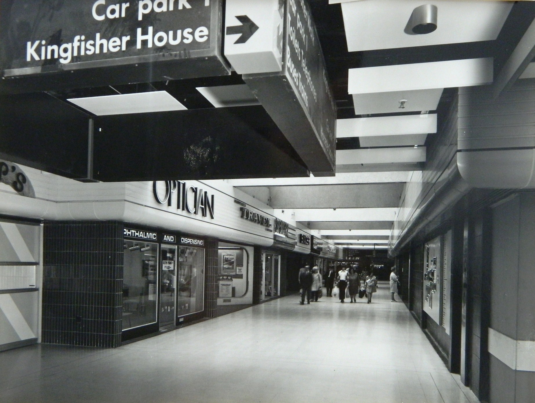 Kingfisher Shopping Centre Evesham Walk 1973 RDC 2562.88