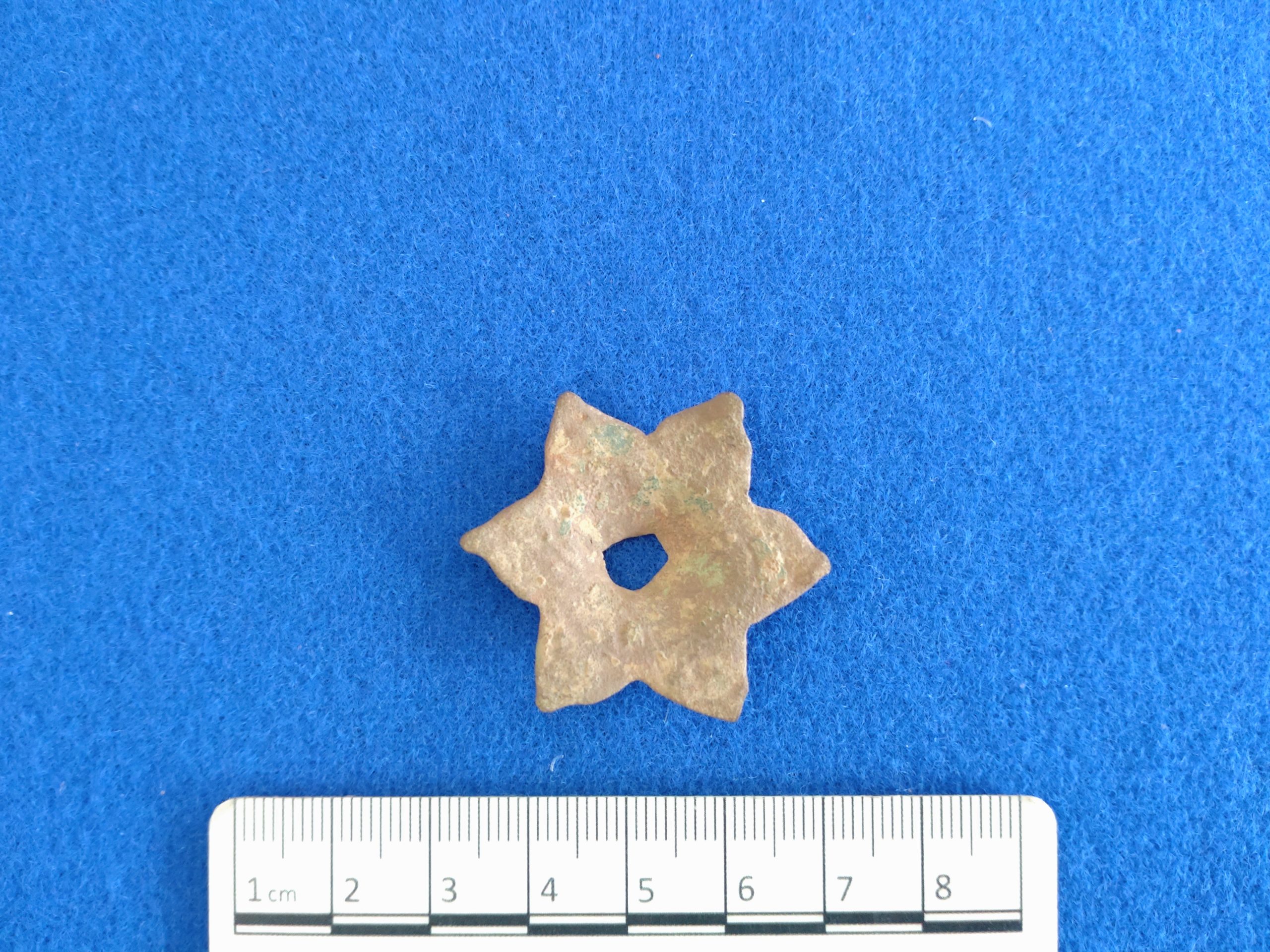 Copper alloy star-shaped spur