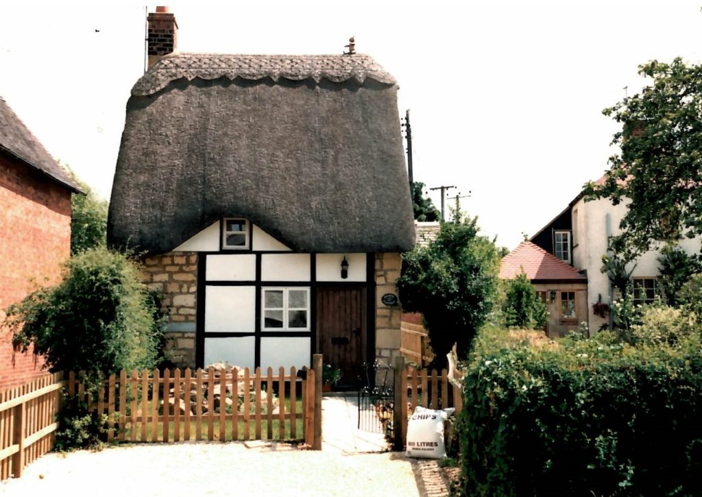 Garth Cottage, Cow Honeybourne, Photographs of Worcestershire Towns and Villages by Arthur Wonnacott, 1995: 705:1788, BA16619/2